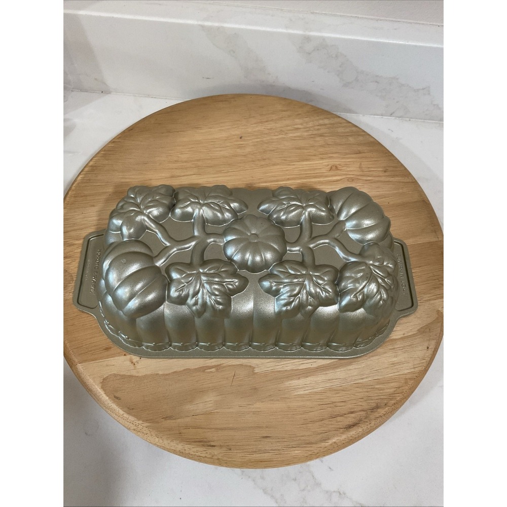 Nordic Ware USA Pumpkin Loaf Cake Baking Pan Harvest Bounty Fall 6 Cups Nonstick